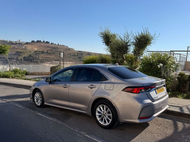 טויוטה קורולה