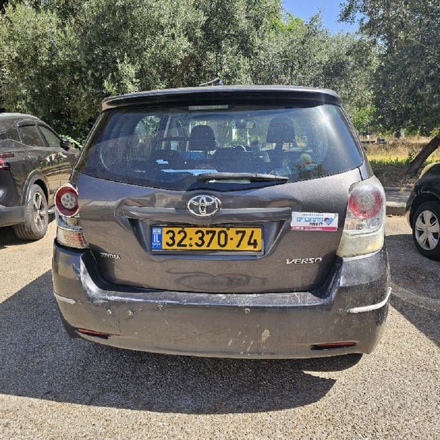 מודעת רכב טויוטה ורסו