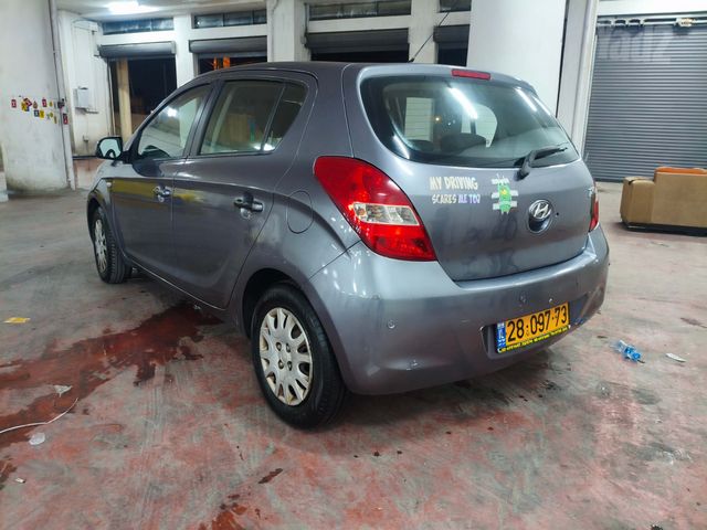 יונדאי i20