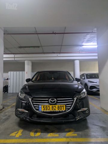 מאזדה 3