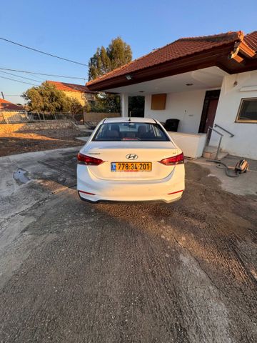 יונדאי אקסנט i25