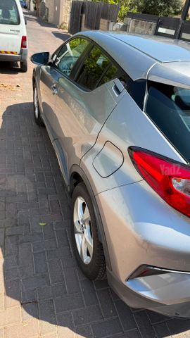 טויוטה C-HR