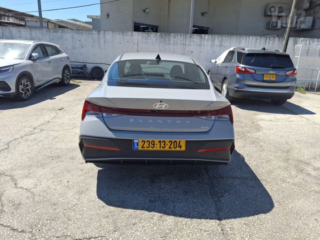 יונדאי אלנטרה