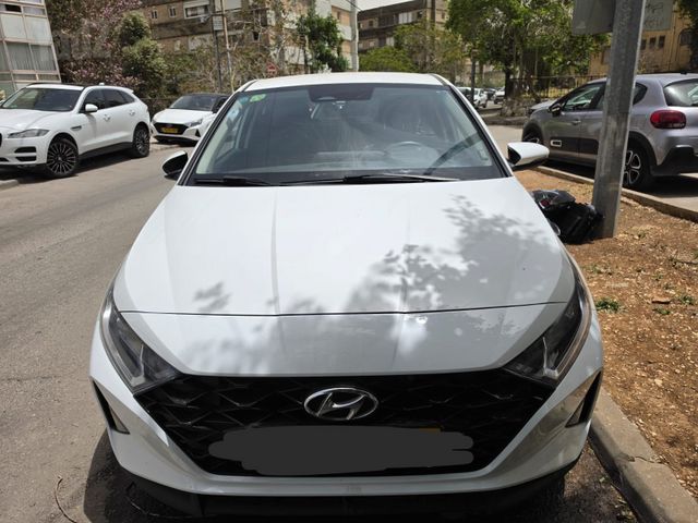 יונדאי i20