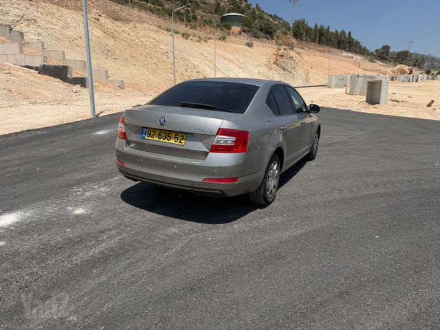 סקודה אוקטביה 