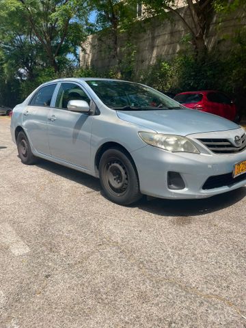 מודעת רכב טויוטה קורולה