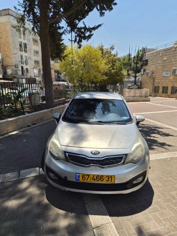 מודעת רכב קיה ריו