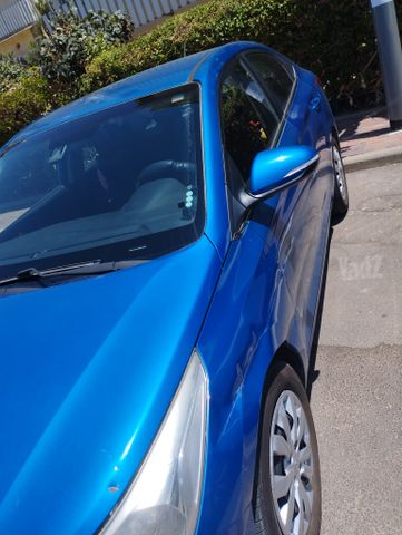 יונדאי אקסנט i25