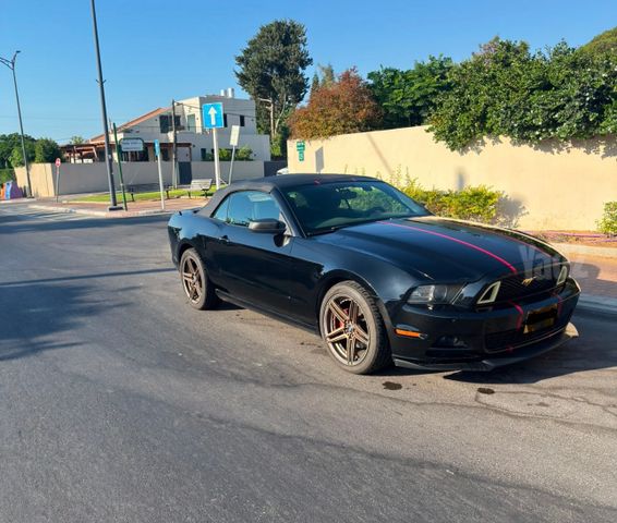 מודעת רכב פורד מוסטנג