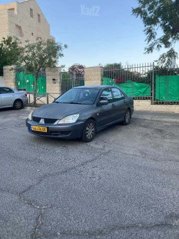 מודעת רכב מיצובישי לנסר