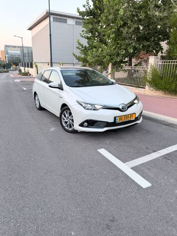 מודעת רכב טויוטה אוריס