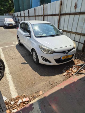 יונדאי i20
