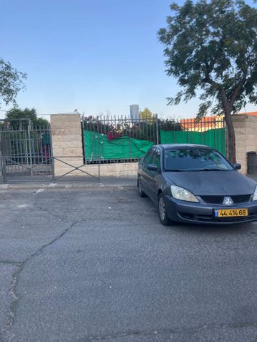 מיצובישי לנסר