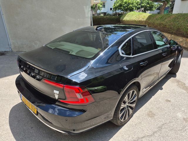 וולוו S90