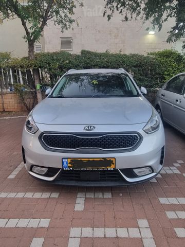 קיה נירו