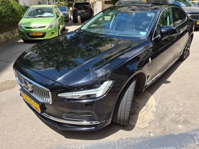 וולוו S90