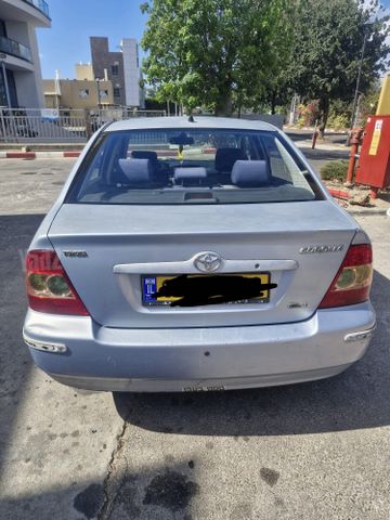 טויוטה קורולה