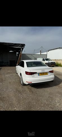 אאודי A4