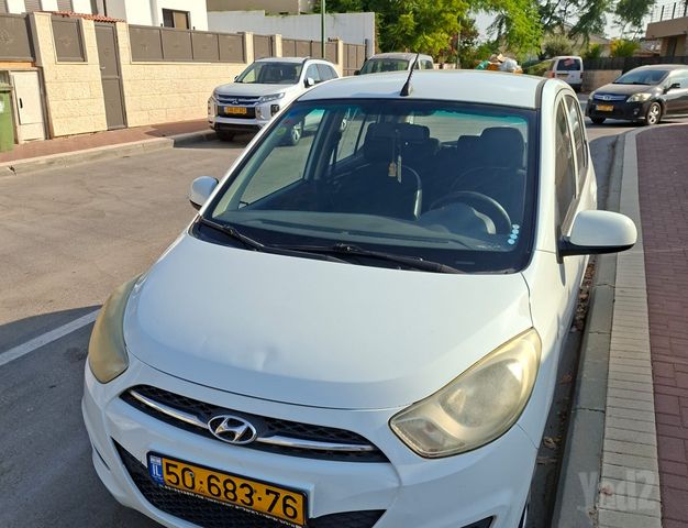 יונדאי i10