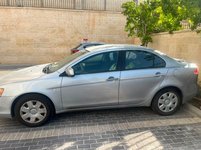 מיצובישי לנסר