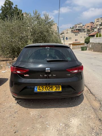 מודעת רכב סיאט לאון