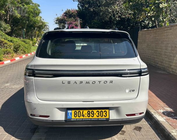 ליפמוטור C10