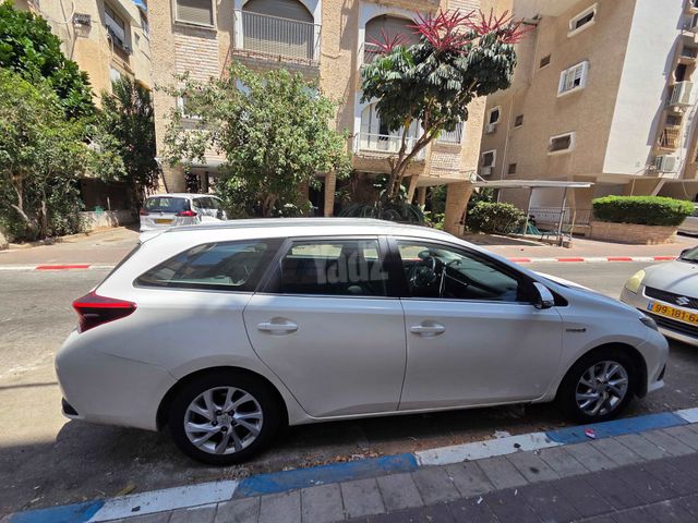 טויוטה אוריס