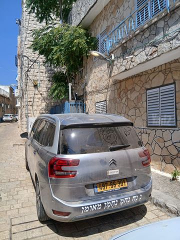 מודעת רכב סיטרואן C4 ספייסטורר