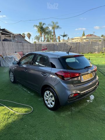 יונדאי i20