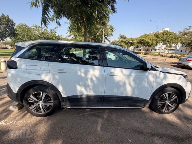 מודעת רכב פיג'ו 5008