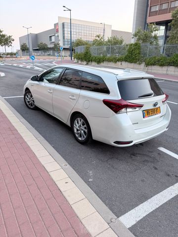 טויוטה אוריס
