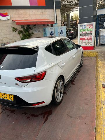 סיאט לאון
