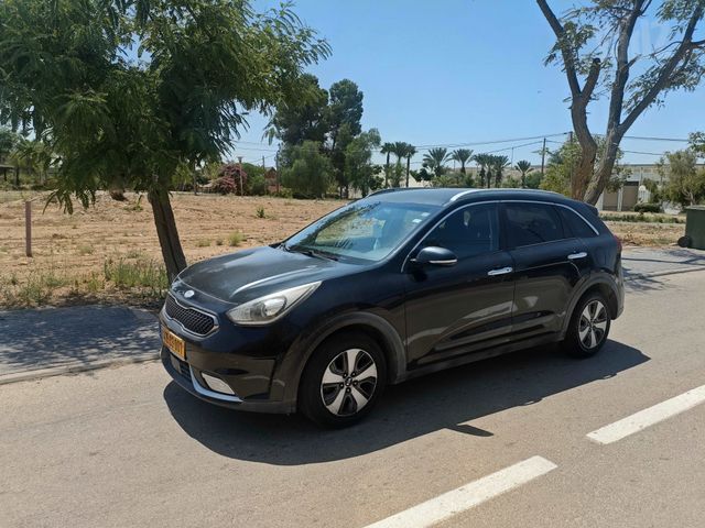 קיה נירו