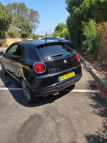 אלפא רומיאו מיטו
