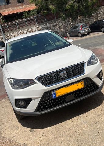 מודעת רכב סיאט ארונה