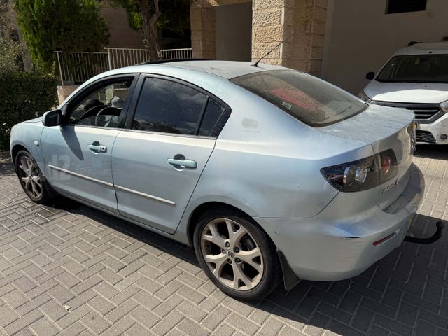 מאזדה 3