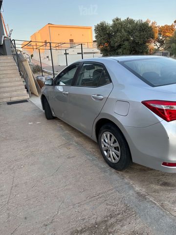 טויוטה קורולה