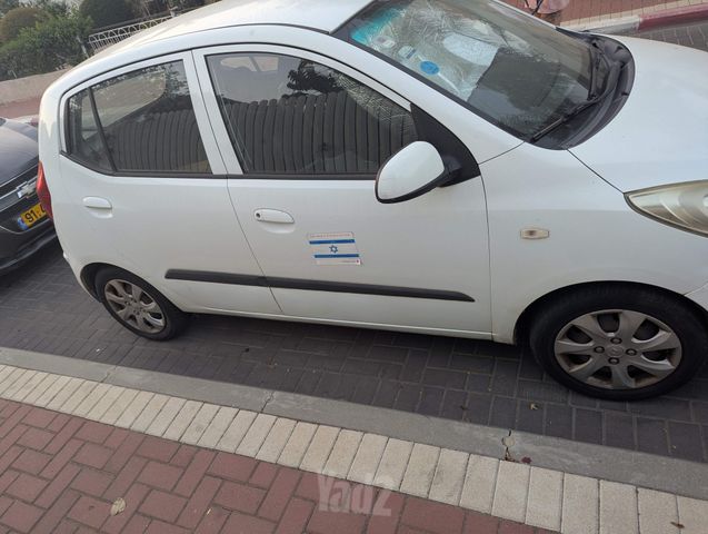 יונדאי i10