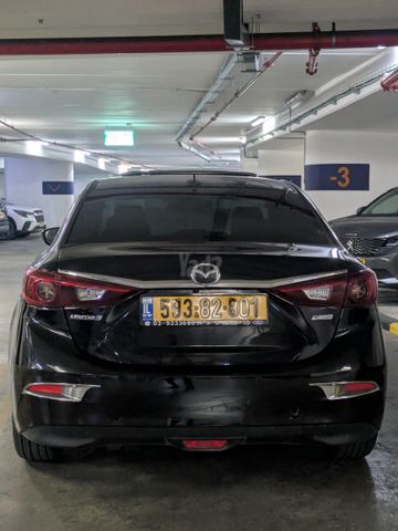 מאזדה 3