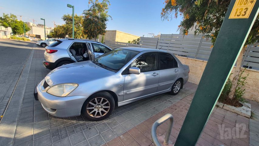 מיצובישי לנסר
