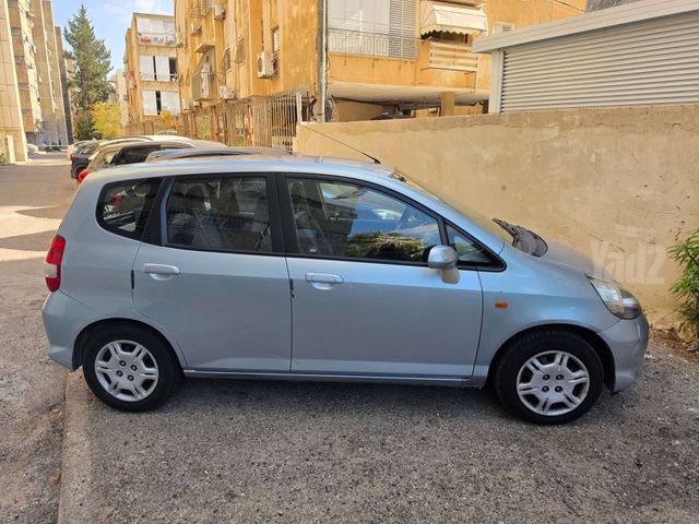 ג'אז  LS אוט׳ 1.3 (83 כ״ס)