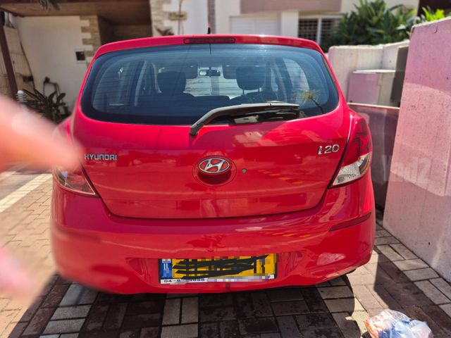 יונדאי i20