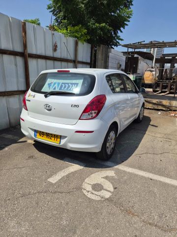 יונדאי i20