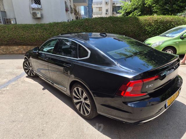וולוו S90