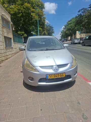 מודעת רכב מיצובישי גרנדיס