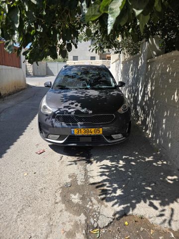 קיה נירו