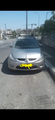 מיצובישי גרנדיס