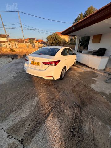 יונדאי אקסנט i25
