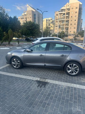 רנו פלואנס