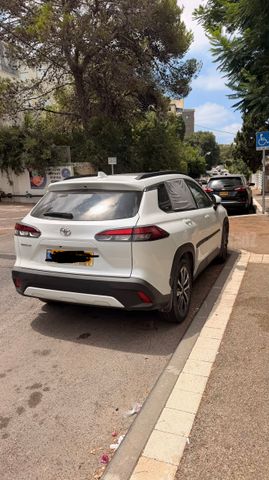 טויוטה קורולה קרוס